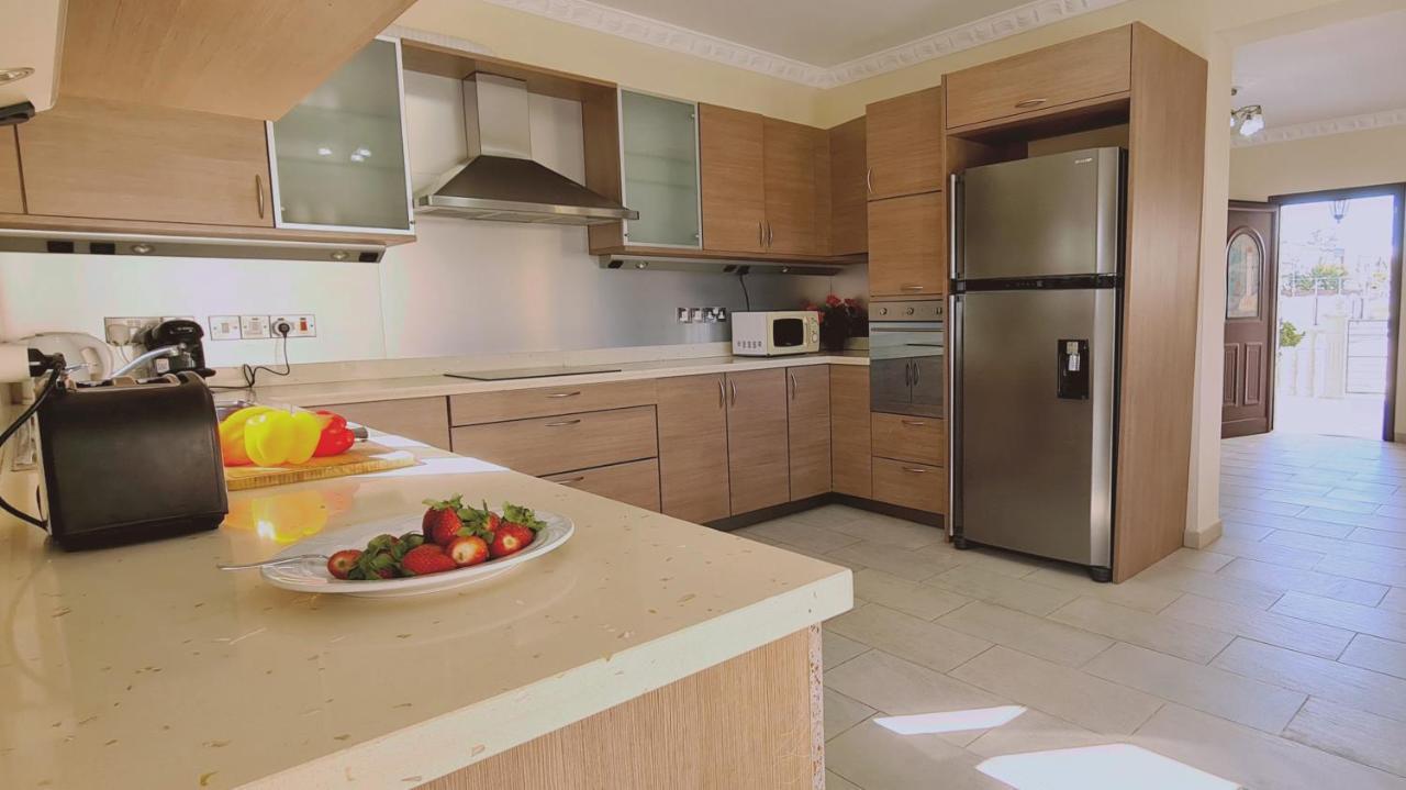 Stay Ocean View Villa Paralimni Exterior photo